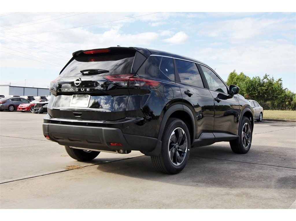 2026 Nissan Rogue SV photo 2