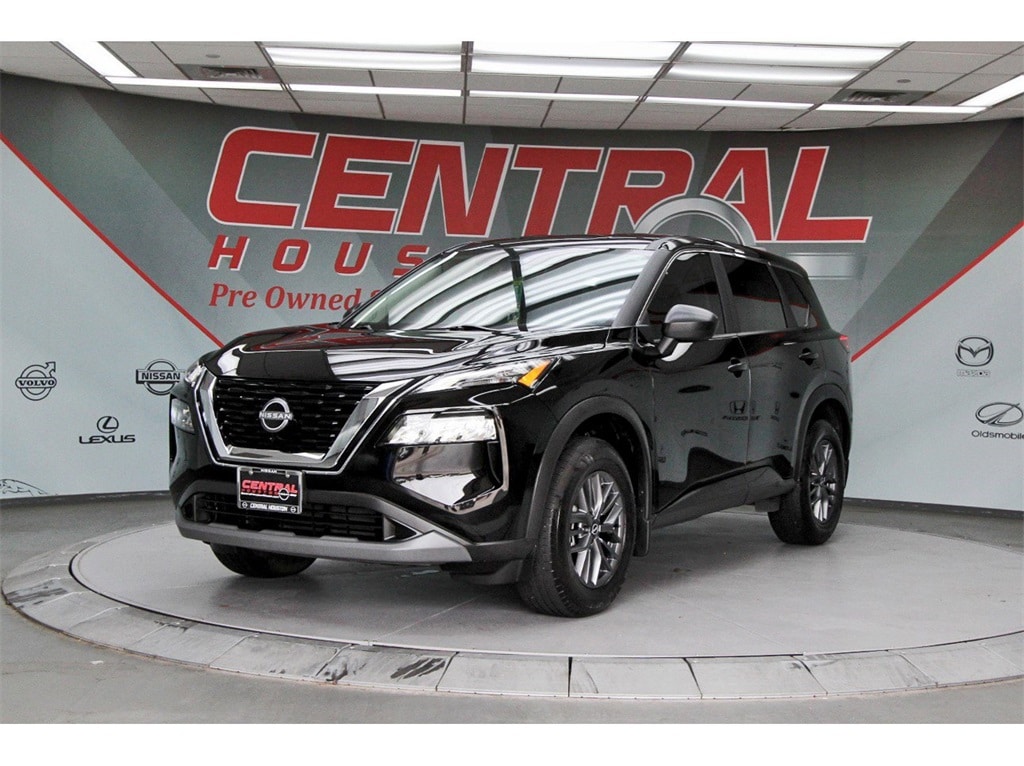 2023 Nissan Rogue S photo 2