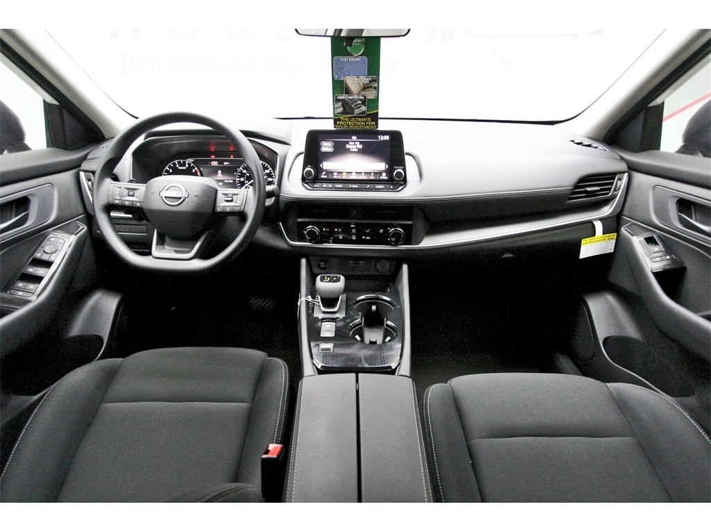 2026 Nissan Rogue S photo 2