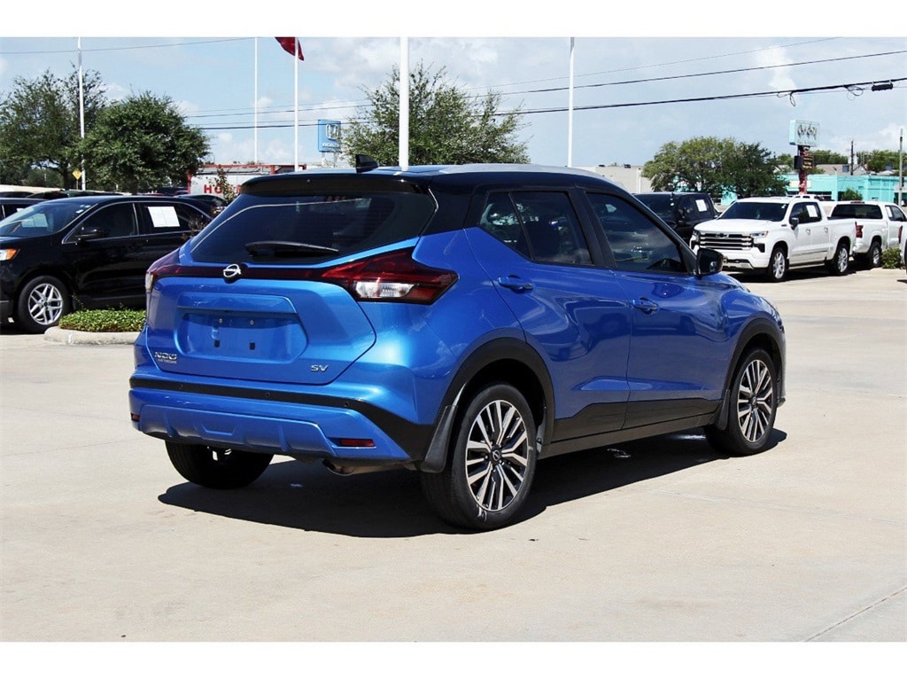 2023 Nissan Kicks SV photo 5
