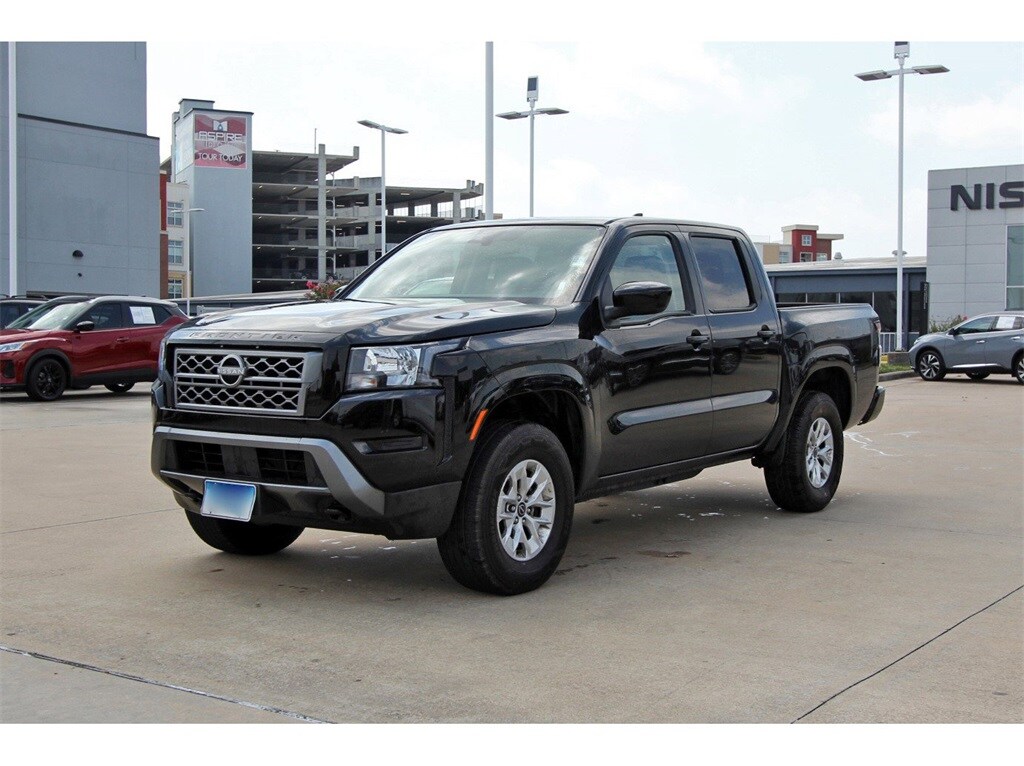 2024 Nissan Frontier SV photo 2