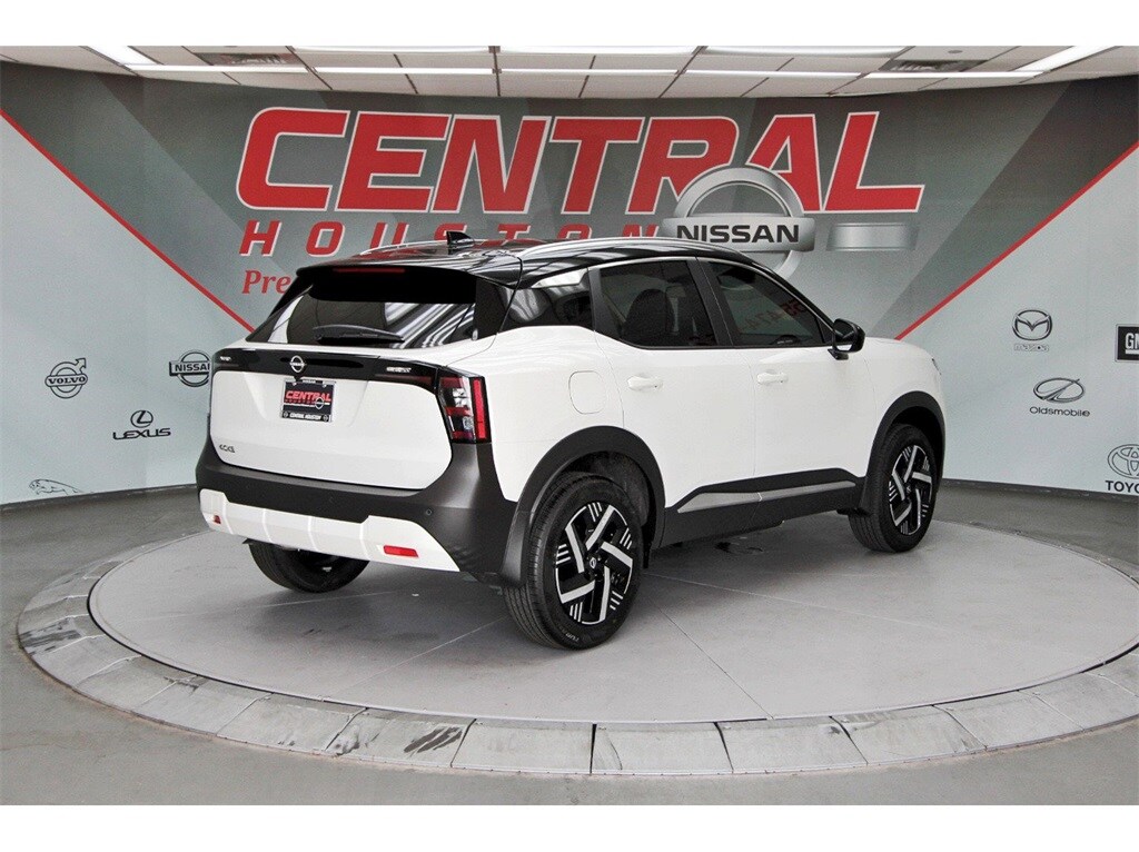 2026 Nissan Kicks SV photo 4