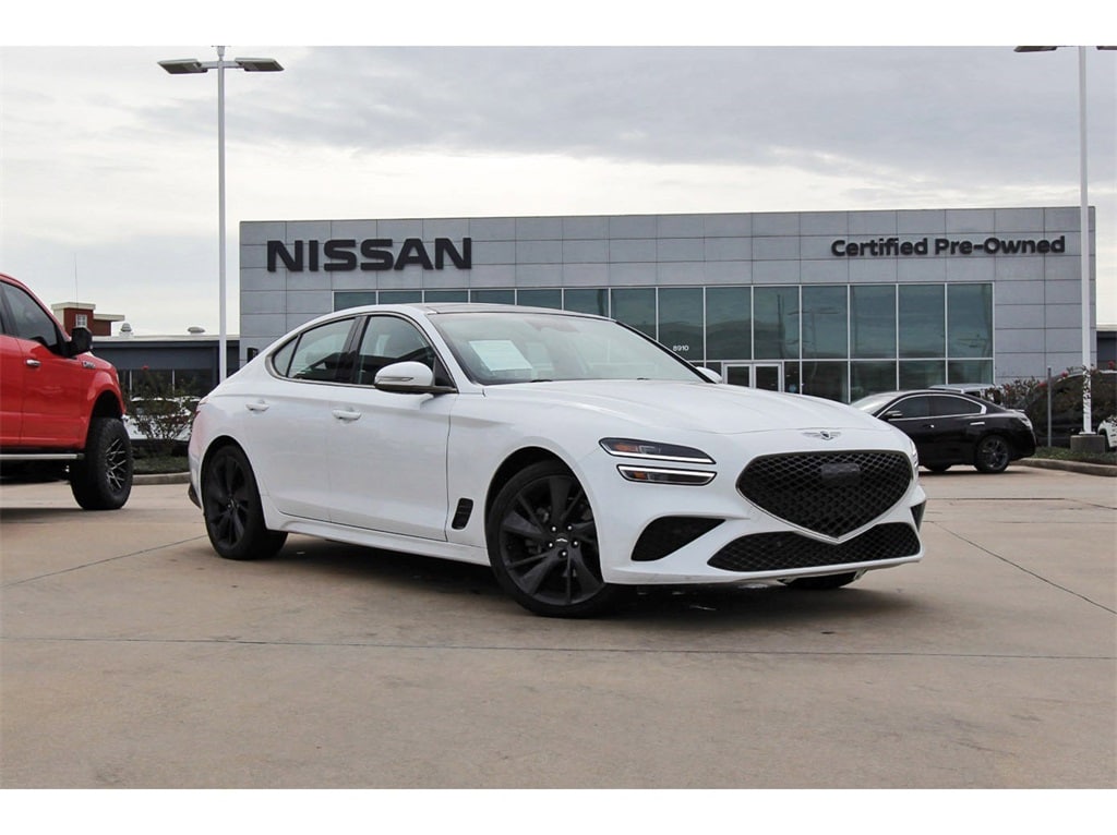 2023 GENESIS G70 Standard's photo