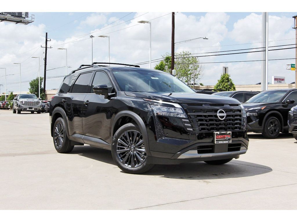 New 2026 Nissan Pathfinder SL