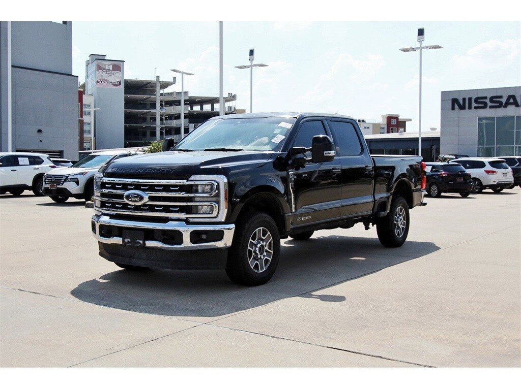 2024 Ford F-250 Lariat photo 2