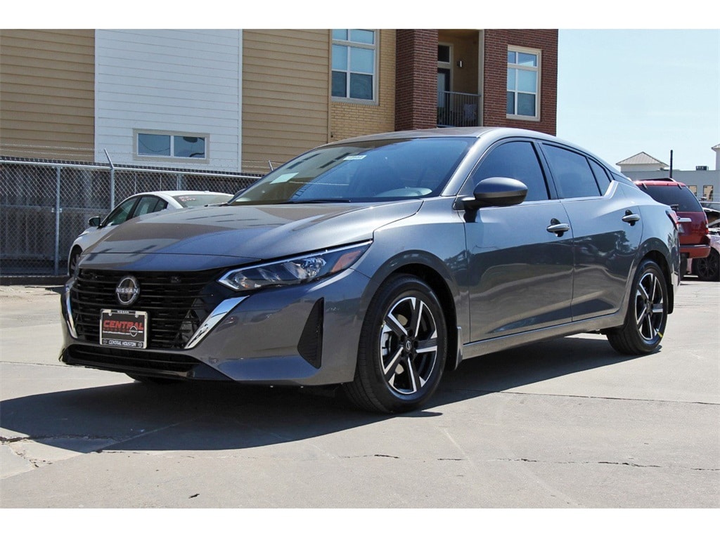 2025 Nissan Sentra SV photo 2
