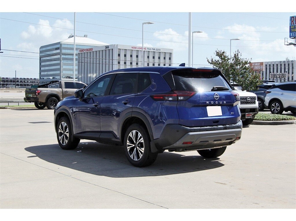 2023 Nissan Rogue SV photo 2