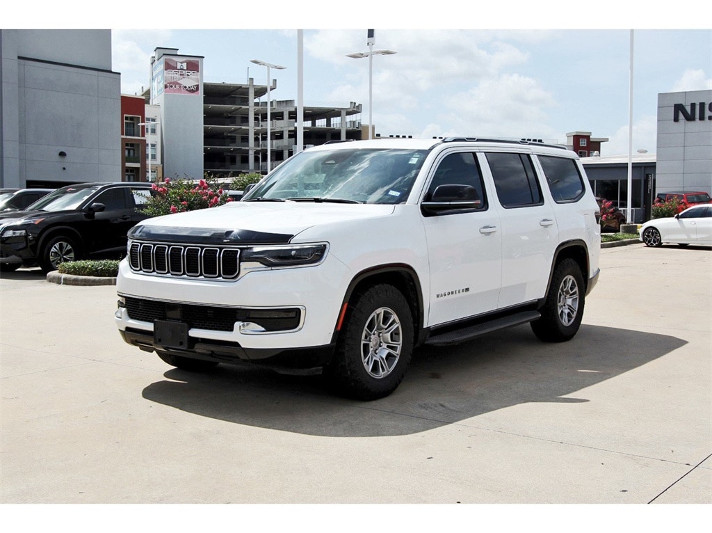 Used 2023 Jeep Wagoneer Series I with VIN 1C4SJVAP2PS562740 for sale in Houston, TX