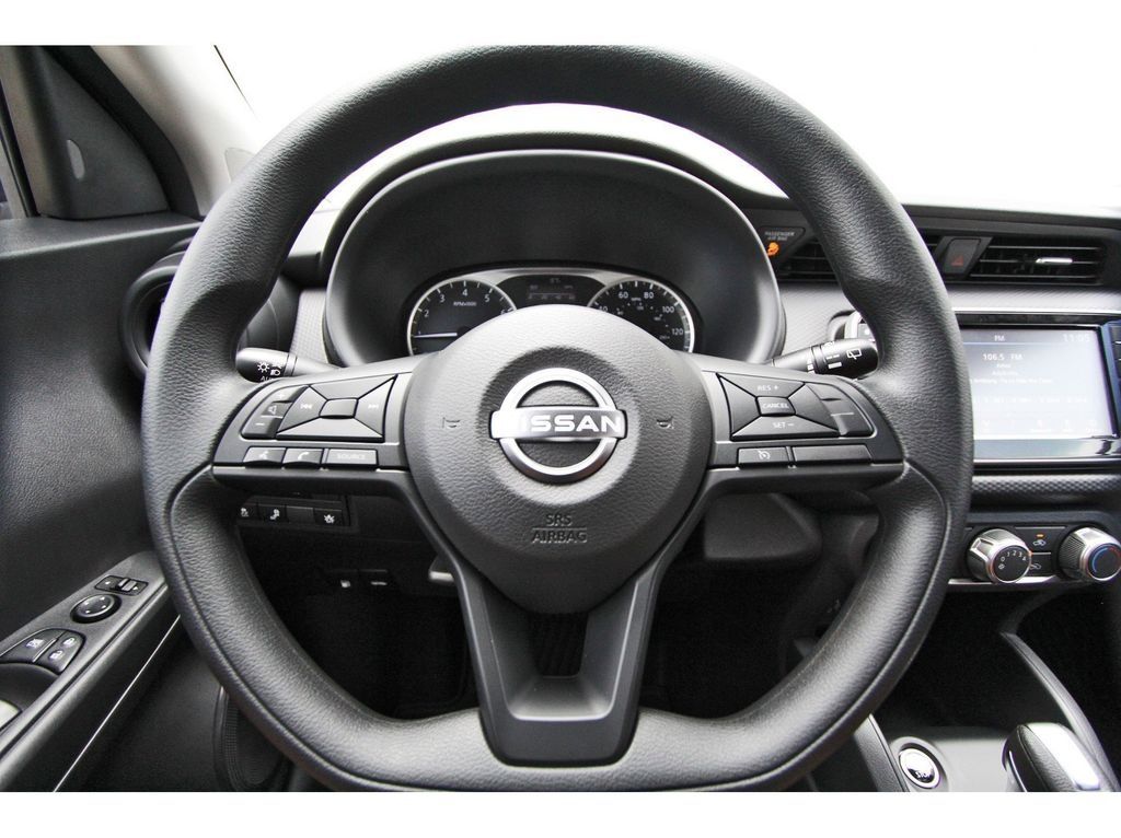 2025 Nissan KICKS PLAY Base - Photo 13