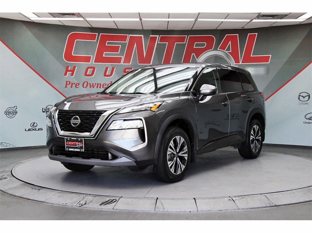 2021 Nissan Rogue SV photo 2