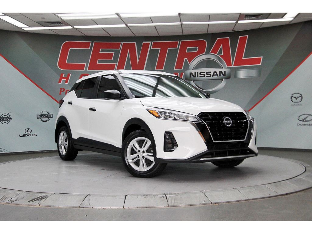 2024 Nissan Kicks S