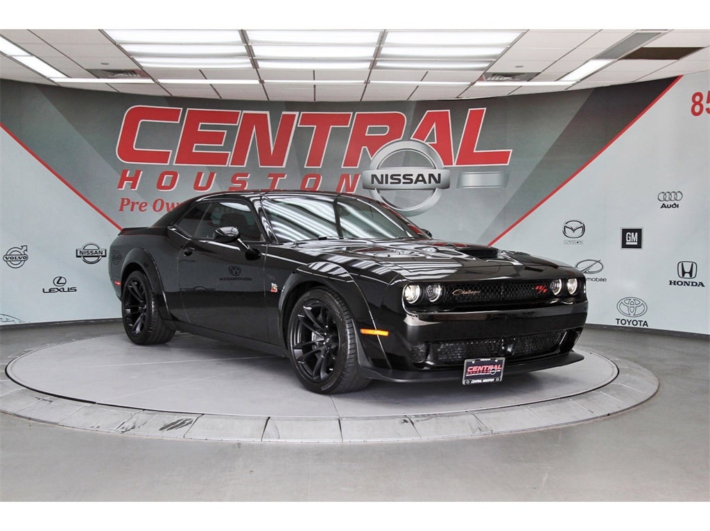 2023 Dodge Challenger R/T's photo