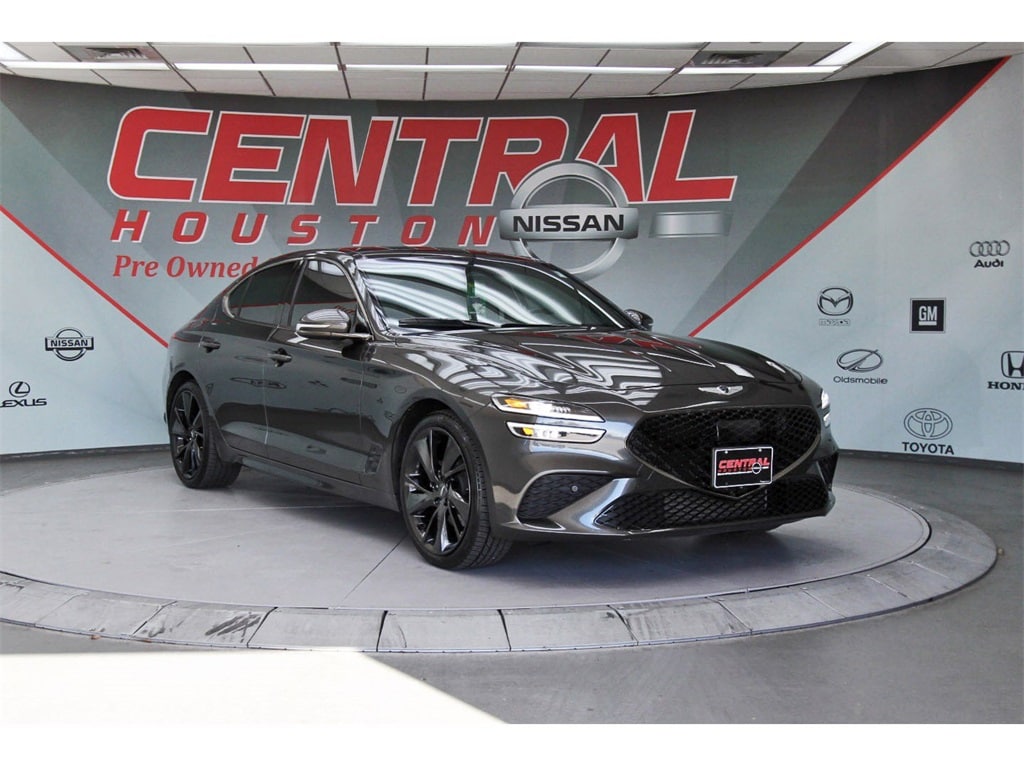 2023 GENESIS G70 Standard's photo