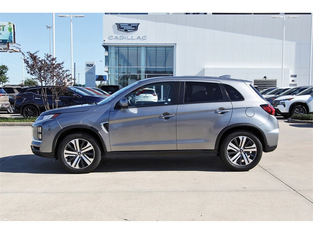 2021 Mitsubishi Outlander Sport SE photo 3