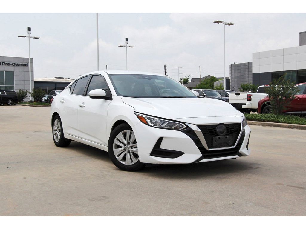 2022 Nissan Sentra S CVT's photo