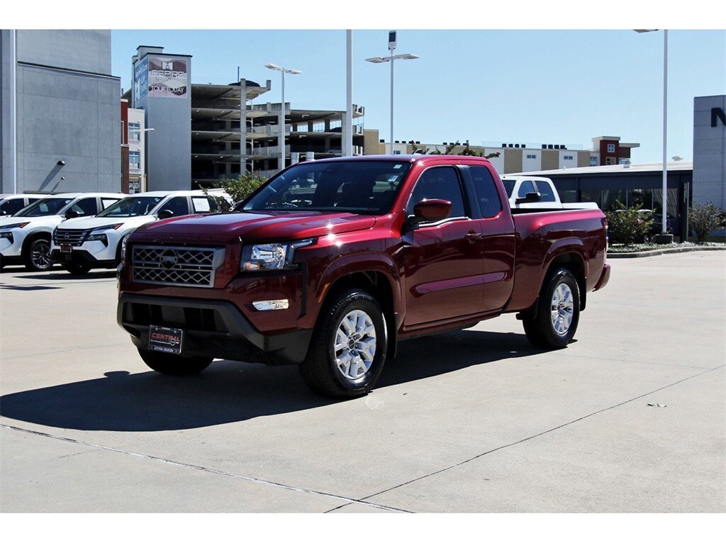 2024 Nissan Frontier SV photo 2