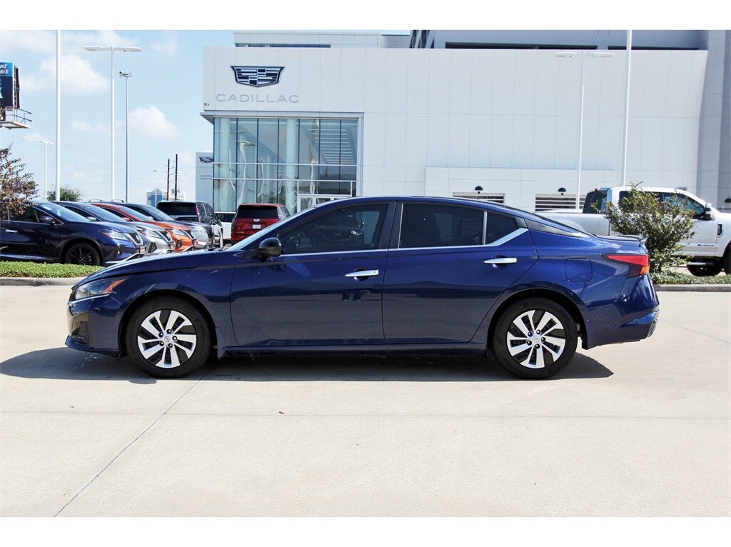 2024 Nissan Altima 2.5 S photo 2