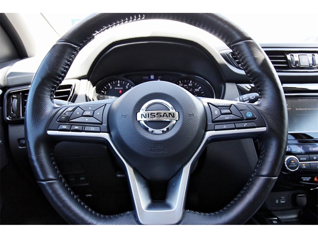 2022 Nissan Rogue Sport SL photo 9
