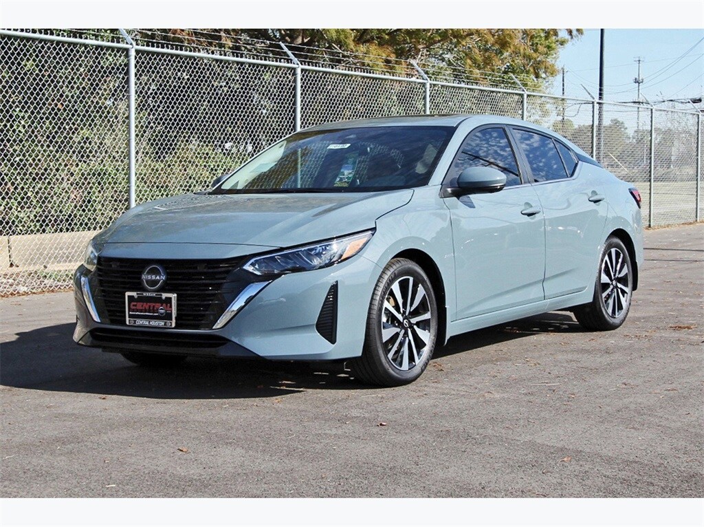 2025 Nissan Sentra SV photo 2