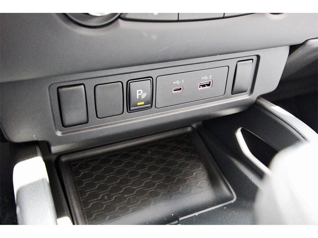 2024 Nissan Frontier SV - Photo 23