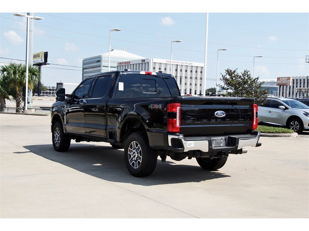 2024 Ford F-250 Lariat photo 4