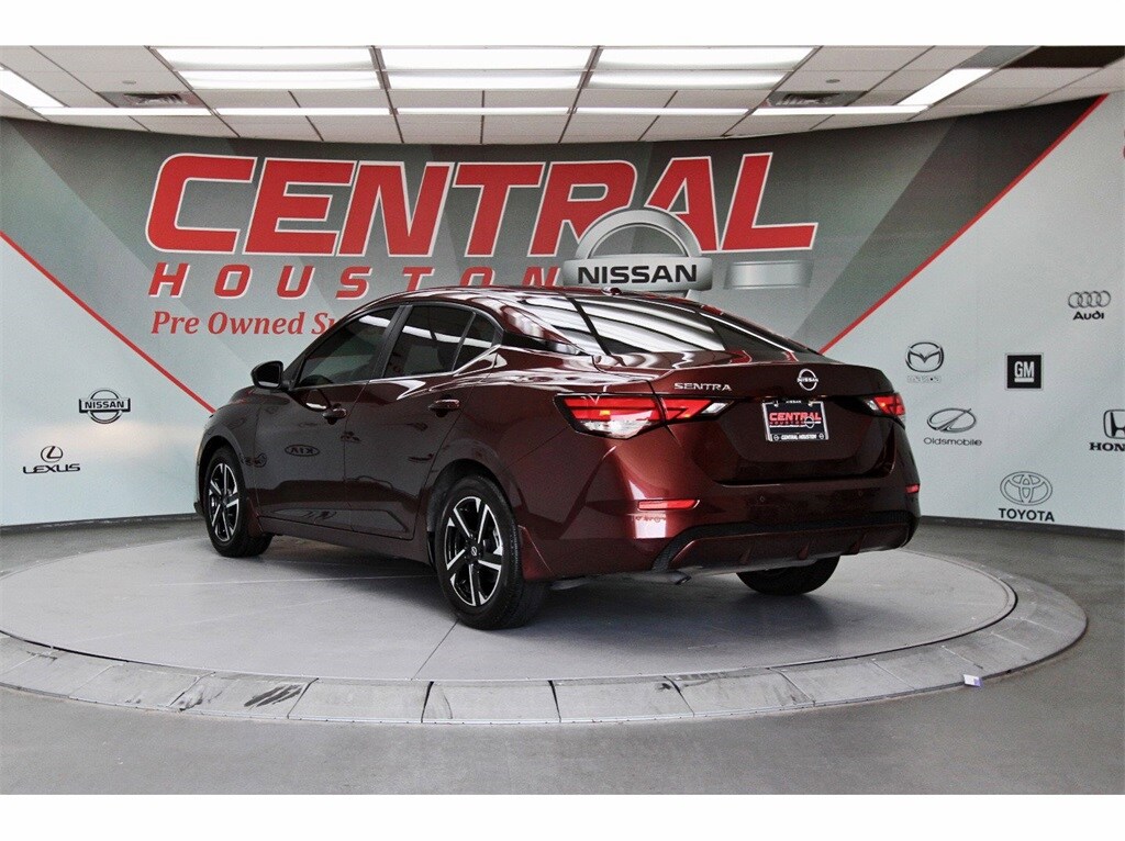 2025 Nissan Sentra SV photo 4