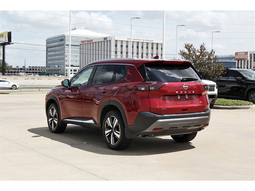 2023 Nissan Rogue SL photo 3