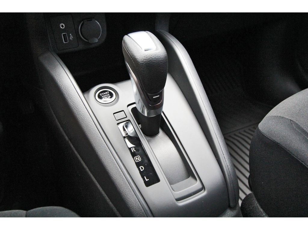 2025 Nissan KICKS PLAY Base - Photo 19