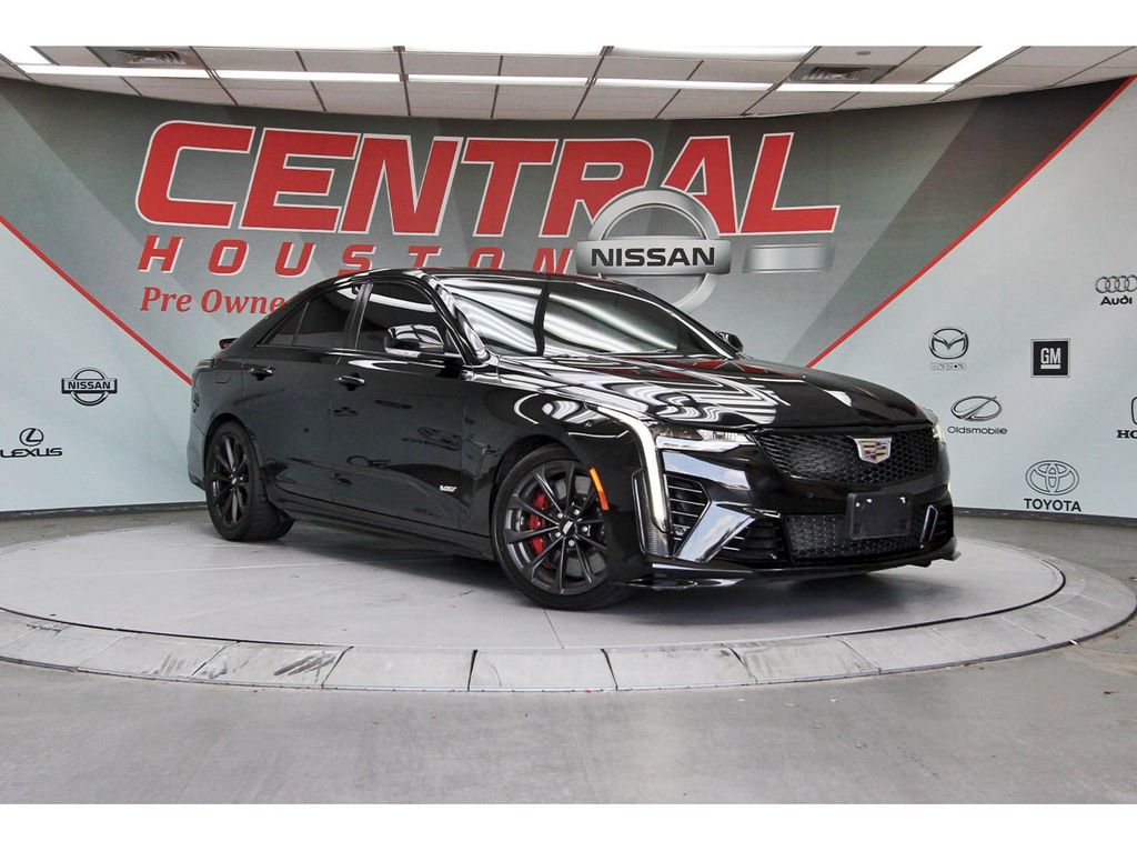2023 Cadillac CT4 V-Series Blackwing's photo