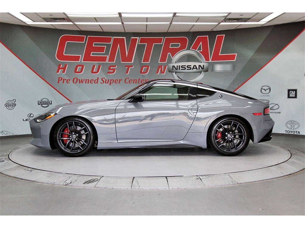 2024 Nissan Z Performance photo 3