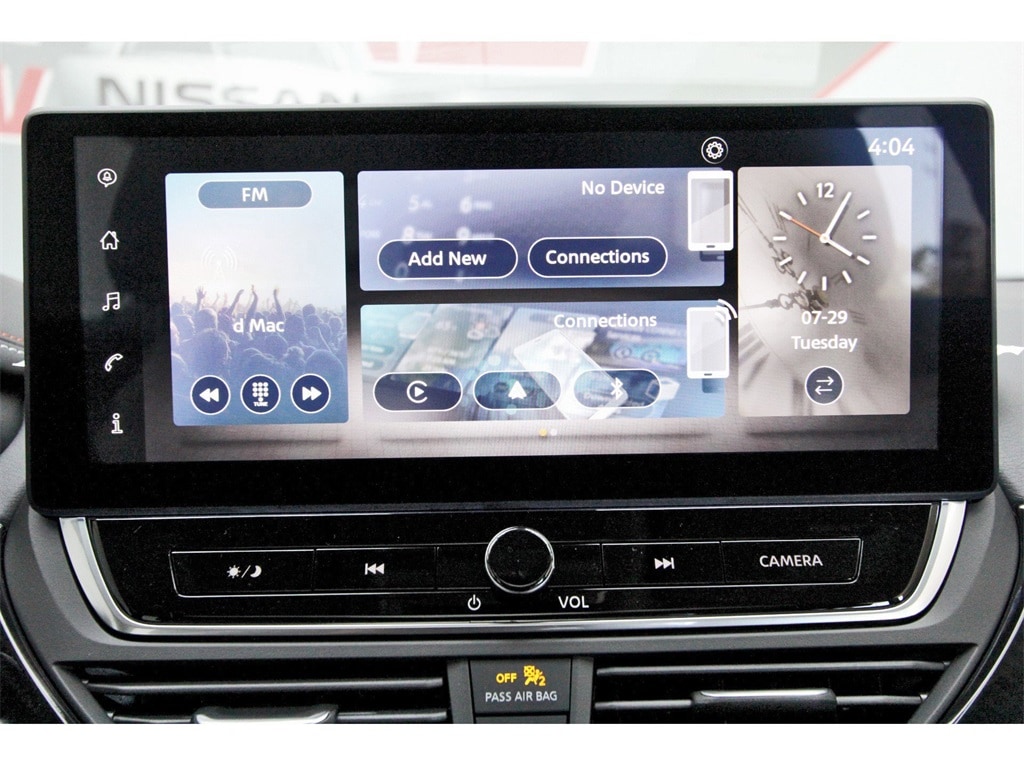 2025 Nissan Altima SR photo 17