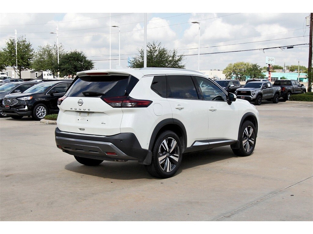 2023 Nissan Rogue SL photo 4