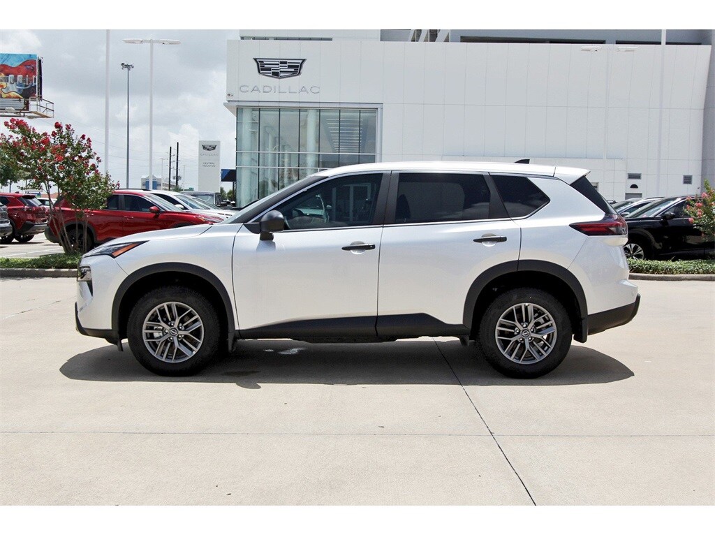 2024 Nissan Rogue S photo 3