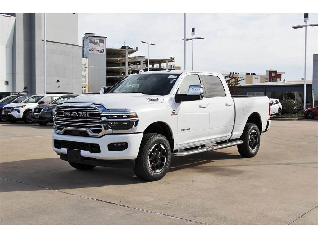 2025 Ram 2500 Laramie photo 2