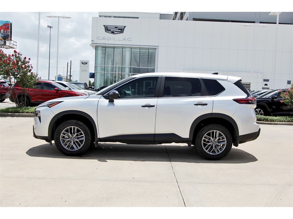 2024 Nissan Rogue S photo 3