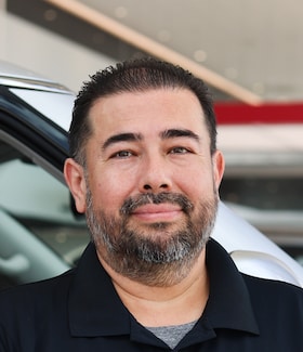 Staff member Rogelio Perez from ID_e9927f77cc03