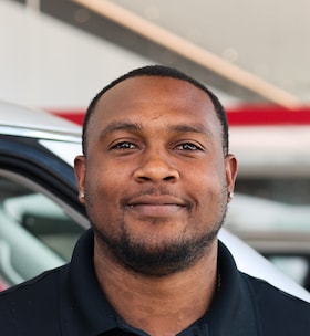 Staff member Derrian Brown from ID_8af54d4ddcef
