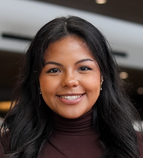 Staff member Daniela Arteaga from ID_b4854bd32cd5