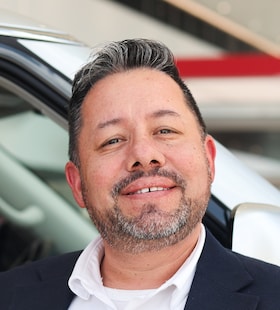 Staff member Jose Lopez from ID_eb6d04d3f317