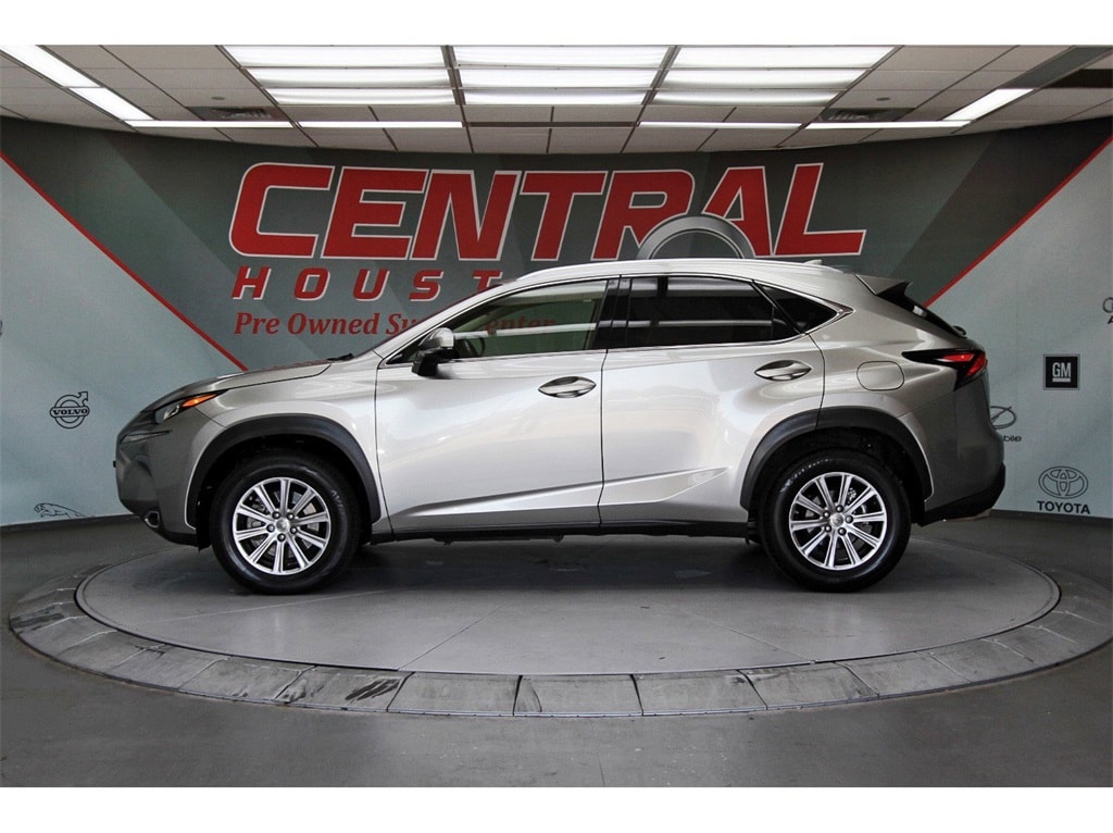 2015 Lexus NX 200t Luxury photo 4