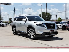 2025 Nissan Pathfinder Platinum SUV
