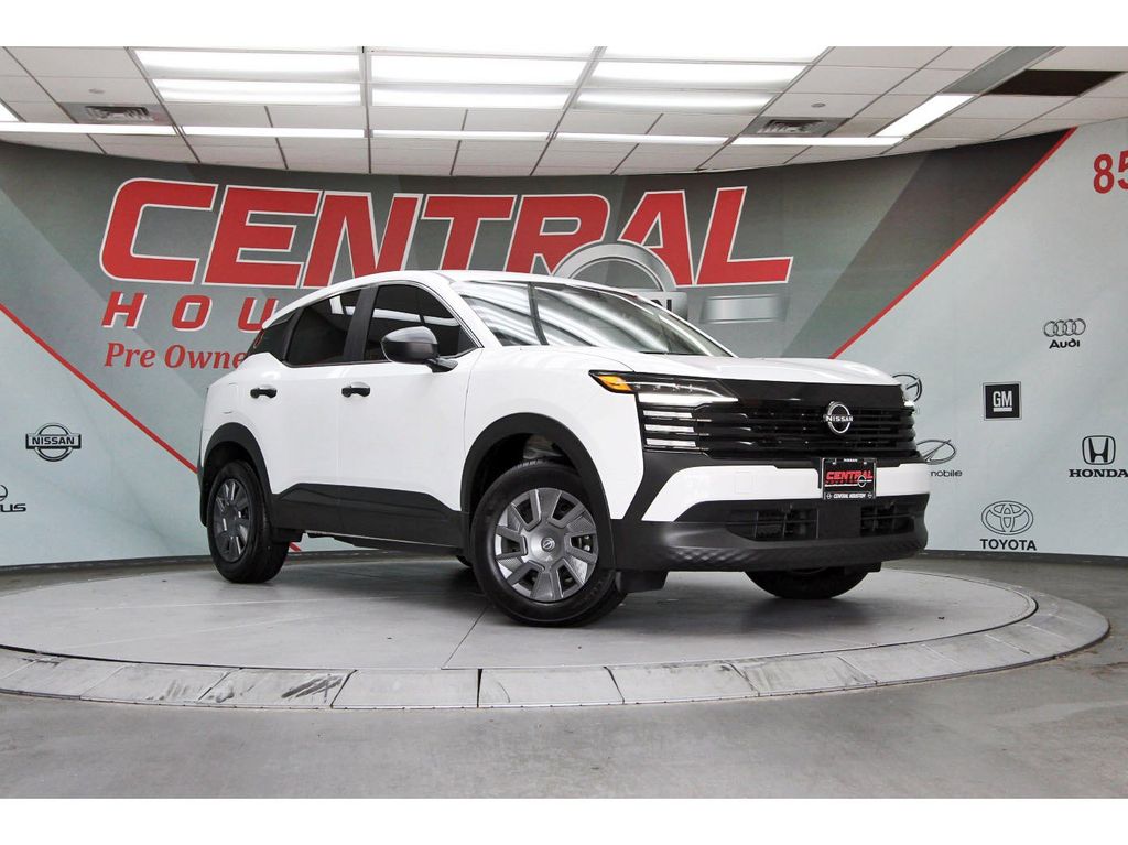 2025 Nissan Kicks