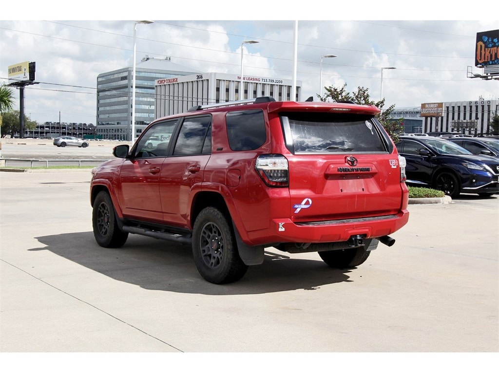 2022 Toyota 4Runner SR5 Premium photo 4