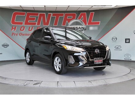 2025 Nissan Kicks Play S SUV