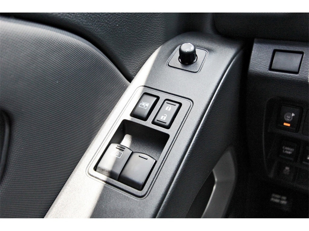 2024 Nissan Frontier SV - Photo 19