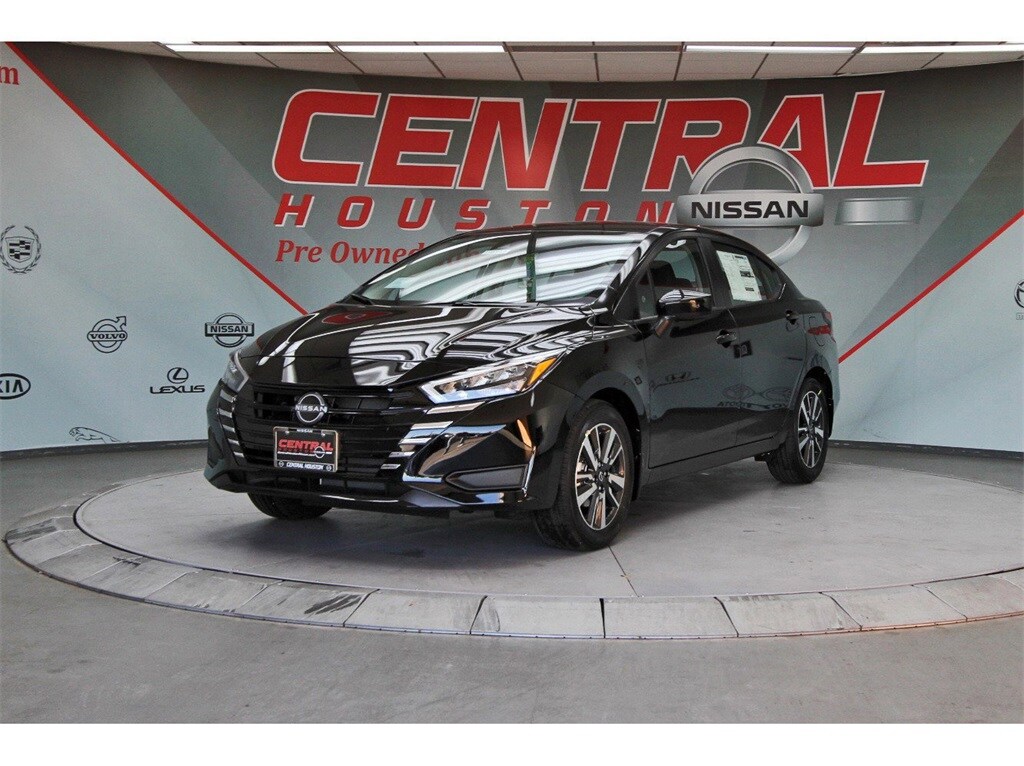 2025 Nissan Versa 1.6 SV photo 2