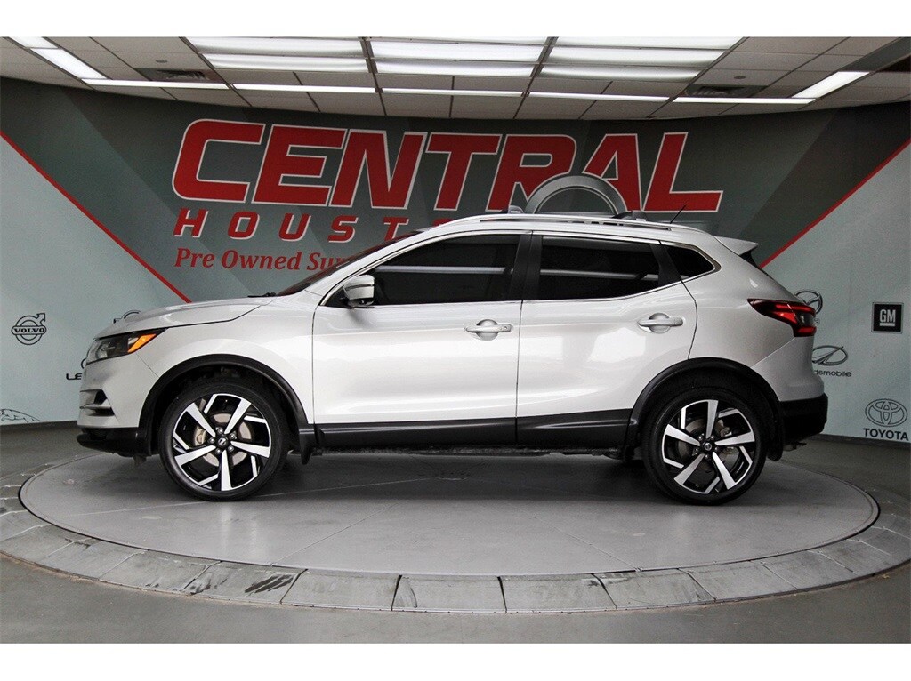 Used 2022 Nissan Rogue Sport SL SUV