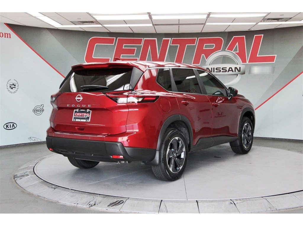2026 Nissan Rogue SV photo 5