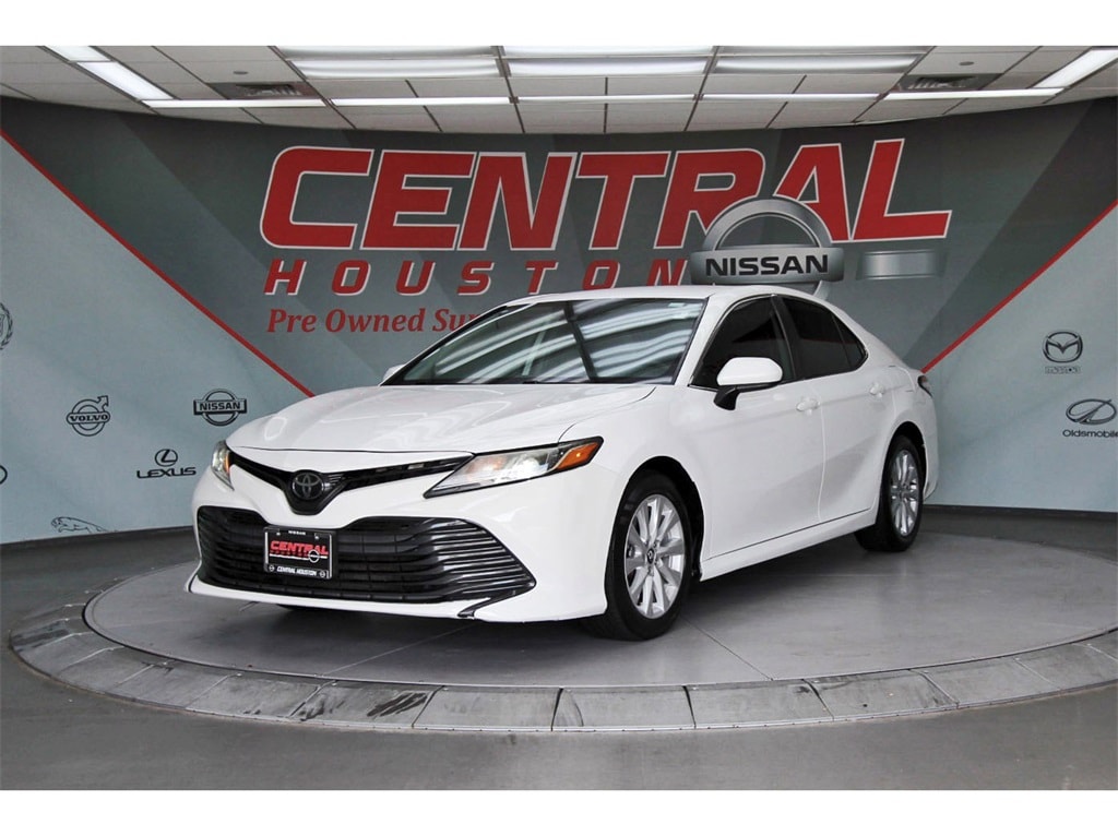 Used 2020 Toyota Camry LE Sedan