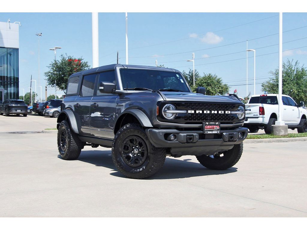2023 Ford Bronco Wildtrak 4x4's photo